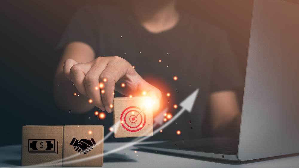 如何建構高效穩健的量化交易系統?-Ace Markets交易平台