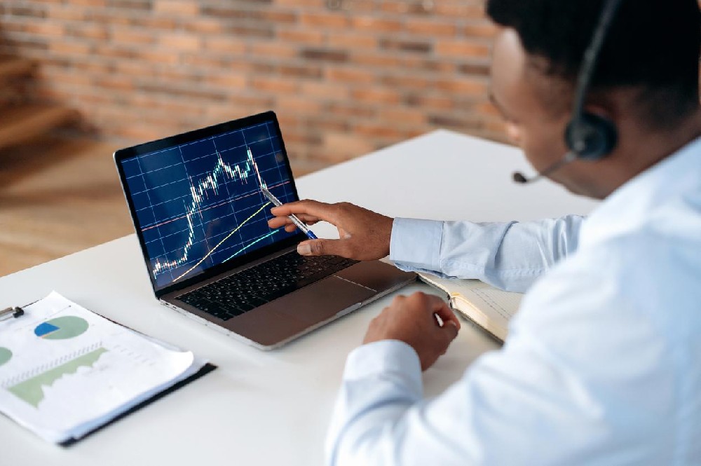 CFD交易全景解析:从运作机制到风险管理的投资指南-Ace Markets交易平台